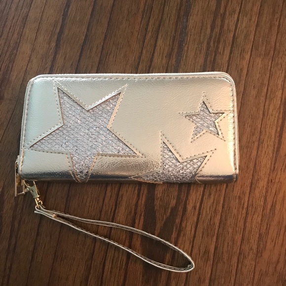 Wristlet - Picture 3 of 9